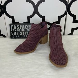 Qupid Red Open Toe Ankle Booties